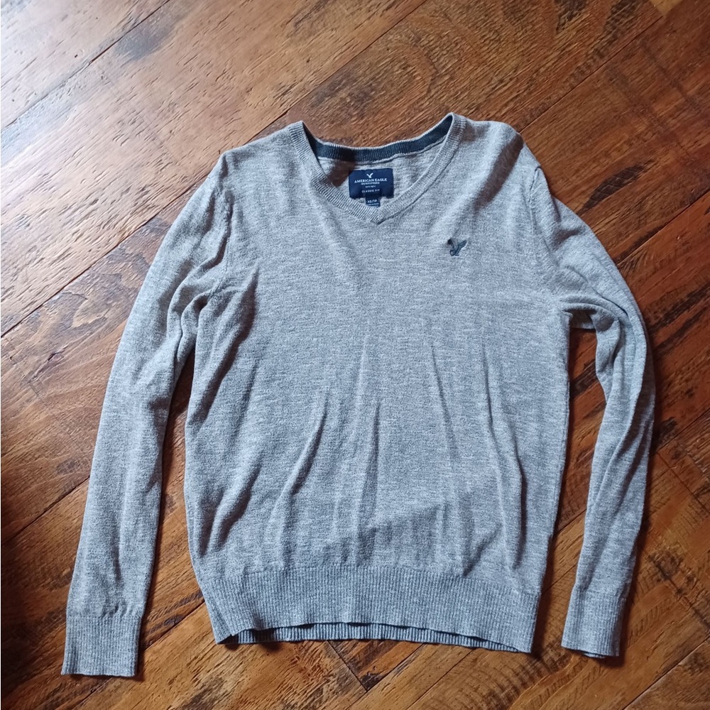 American Eagle Outfitters Gray V-Neck Sweater Relaxed Fit